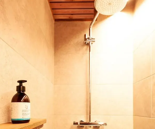 Apartment Chez « Adele » *