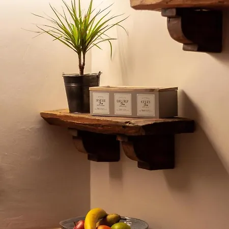 Chez « Adele » *